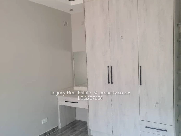 Neat 3-Bed Meyrick Park House with Borehole & Geyser
