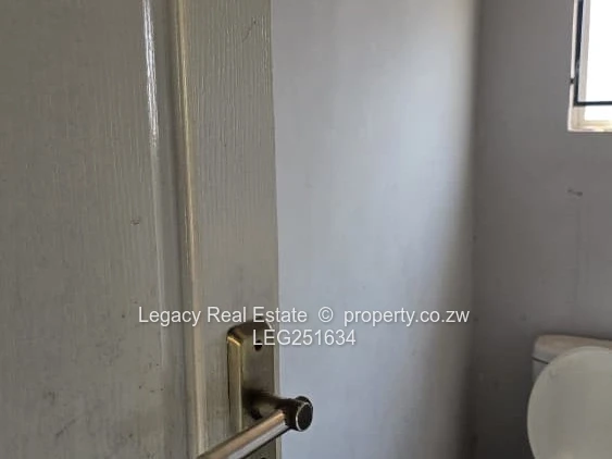 Luxury Residential Stand With Cottage | Chishawasha Hills