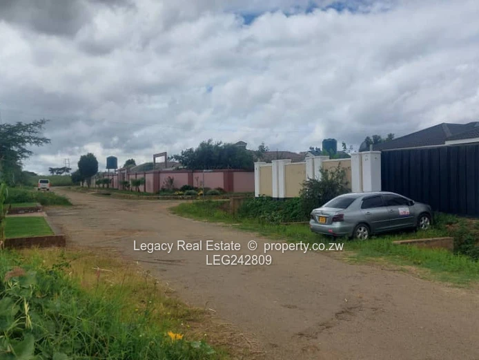 Exclusive Listing: Haydon Park Stand with Well & ZESA On Site