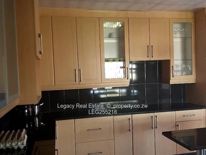 Chadcombe 4BR House for Rent — 2000m² with Borehole (Sole Mandate)
