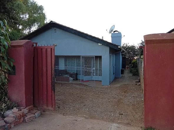 6 Bedroom House