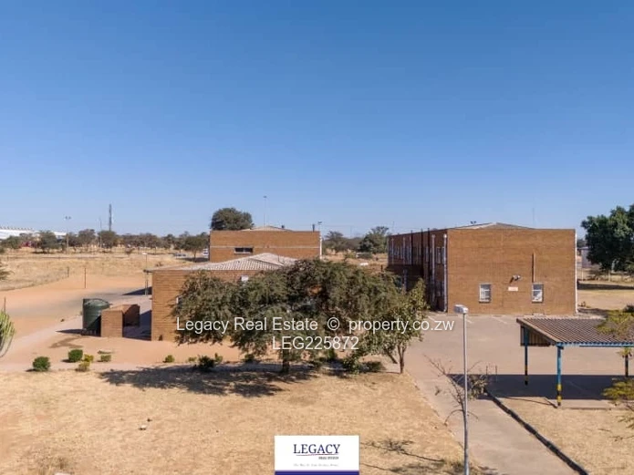 Massive investment in a mature in the heart of sought-after industrial area  (Sole Mandate)