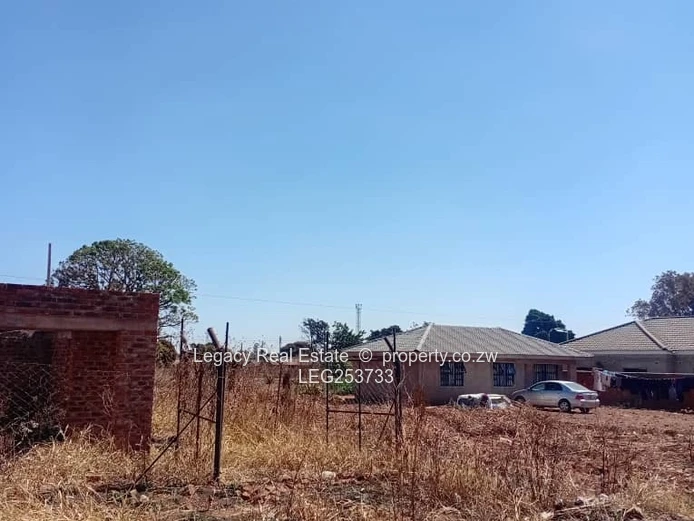 Cold Comfort: 5-Bed Shell Home on 383m² with Tank (Sole Mandate)