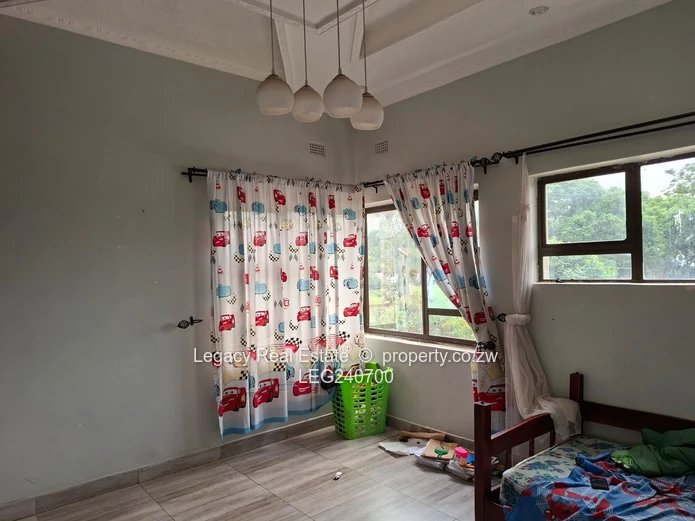 Prestigious Avondale West Property With Dual Living Potential