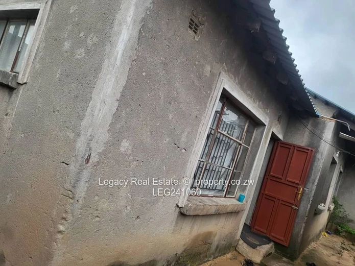 Ready for Deed: 3-Bedroom House on 375m² Stand