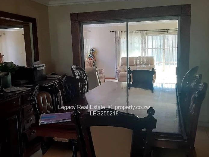 Chadcombe 4BR House for Rent — 2000m² with Borehole (Sole Mandate)