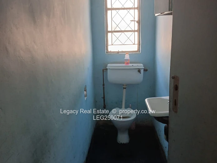 Gated 4-Bed Split-Level Home in Marondera (Sole Mandate)