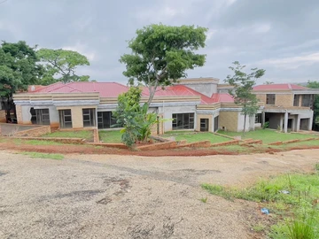 7 Bedroom House