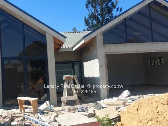 Stylish & Secure 3-Bedroom Home – Greendale Athlone