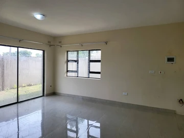 2 Bedroom Flat & Apartment