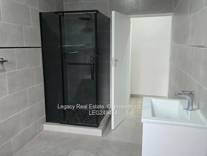 Exquisite Newly Built Home With Borehole And Solar Geyser,Turn-Key Luxury Home In Mt Pleasant Height