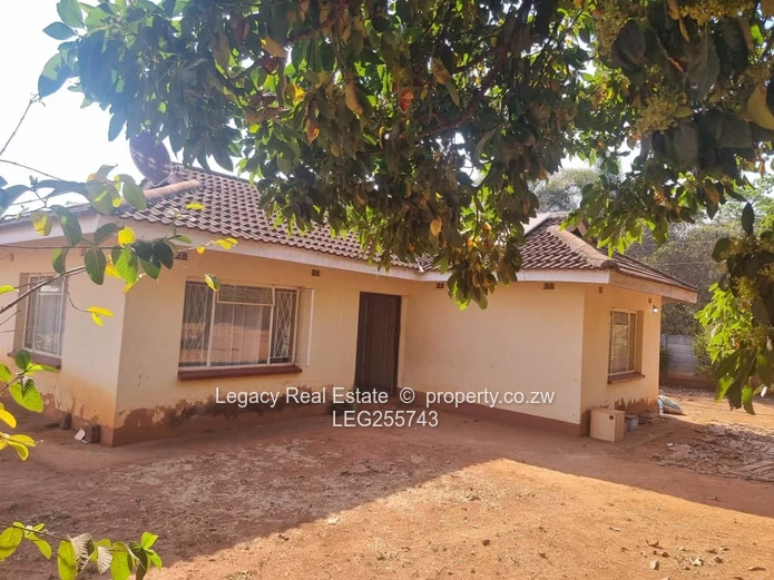 Dual-Access Mandara Gem With Endless Potential,Grand Living Meets Investment Potential In Mandara.