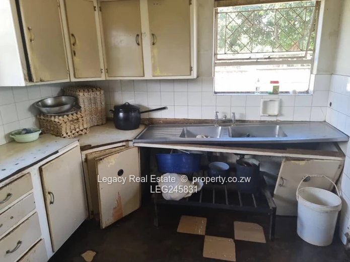 Subdivided Property With Development Potential In Old Marlborough