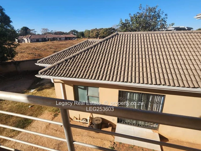 Gletwin Park: Double-Storey 7-Bed Home with Borehole