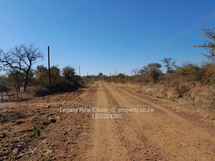  Prime 8.5-Acre Virgin Plot for Sale – Redcliff, Kwekwe (Near Harare–Bulawayo Highway)