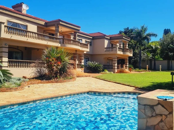 6 Bedroom House