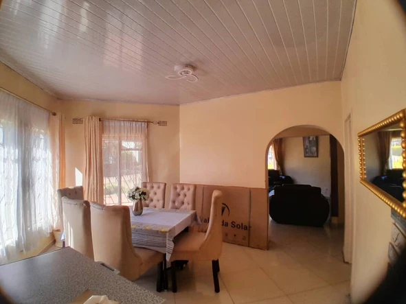4 Bedroom Flat & Apartment
