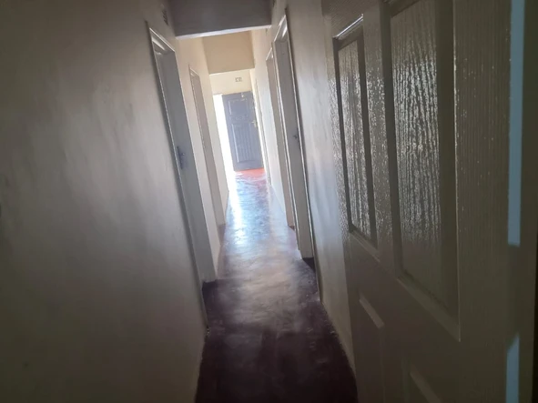 7 Bedroom House
