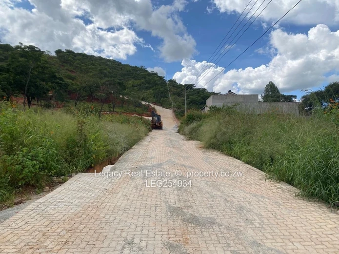 Carrick Creagh Harare North 1500m² — Tarred Road & Access Control