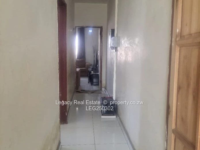 Sandton Park 4BR/5BA Townhouse Complex – Borehole (Sole Mandate)