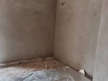 5 Bedroom Flat & Apartment