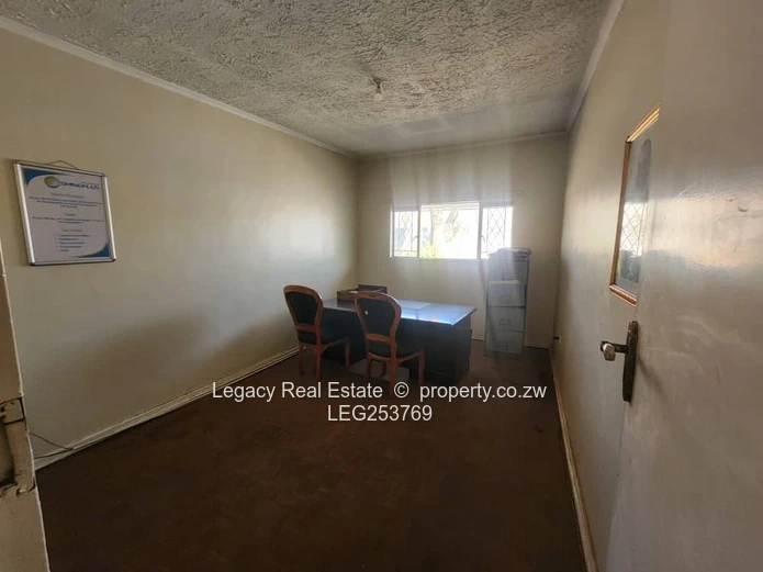 Prime Commercial & Industrial Property To Let – Ardbennie