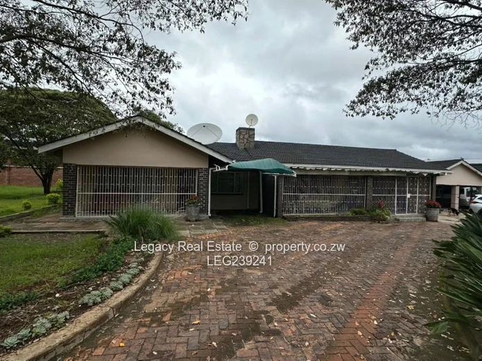 Strategic Commercial Property – Ideal for Corporate HQ or Logistics