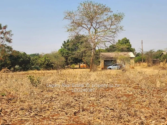 Spacious Stand With Cottage For Sale In Banket