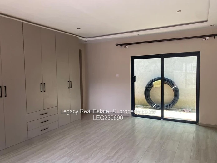 Modern 4-Bedroom Townhouse In Secure Marlborough Complex