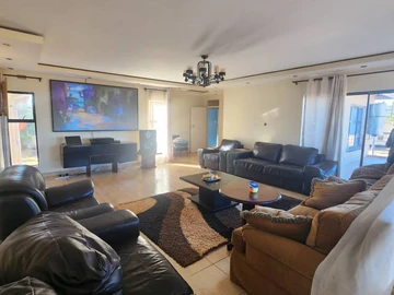 7 Bedroom House