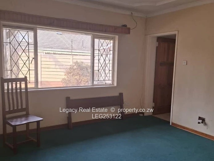 Avonlea 3-Bed Home with Pool & Large Paved Drive