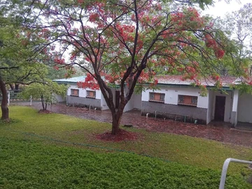 Hotel & Lodge