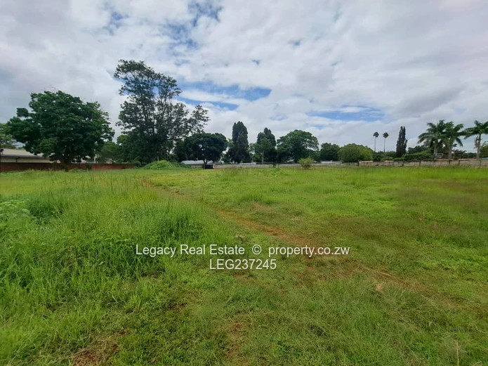 Exclusive 8,119sqm Stand With Borehole,Prime Development Land Just off Borrowdale Road