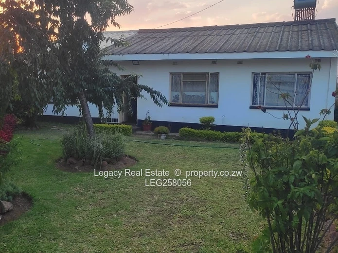 4-Bed Avonlea Home with Borehole, Garden & Parking