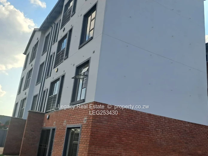 Aspindale Park 2BR — Modern Unit with Lift & 24hr Security (Sole Mandate)