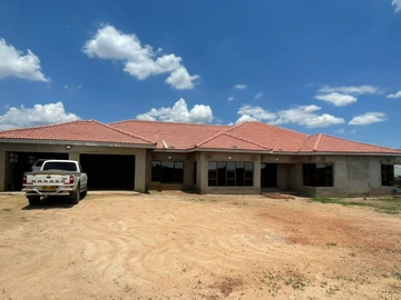  5-Bedroom House for Sale in Crowhill Views, Harare North