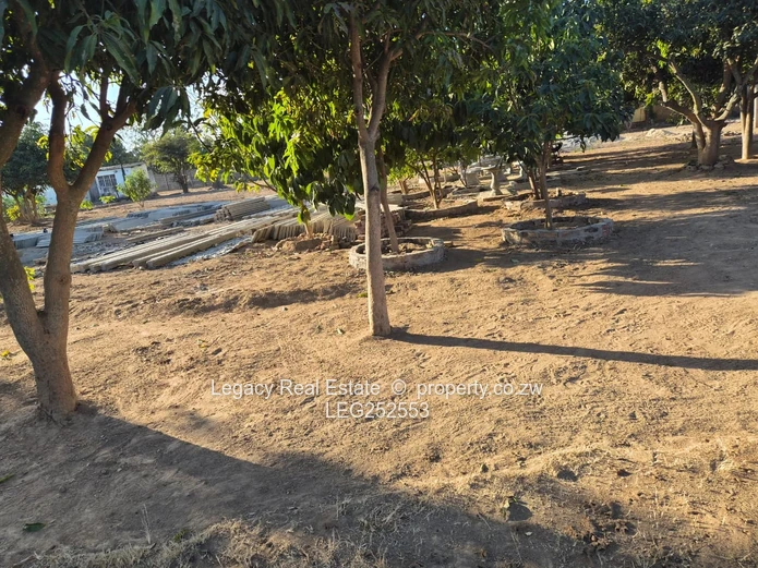 2000 m2 Prospect Stand with Existing House & Trees (Sole Mandate)
