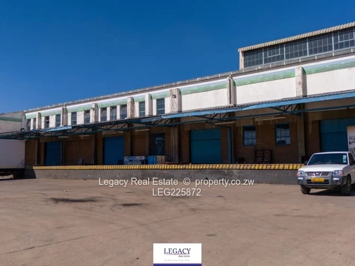 Massive investment in a mature in the heart of sought-after industrial area  (Sole Mandate)