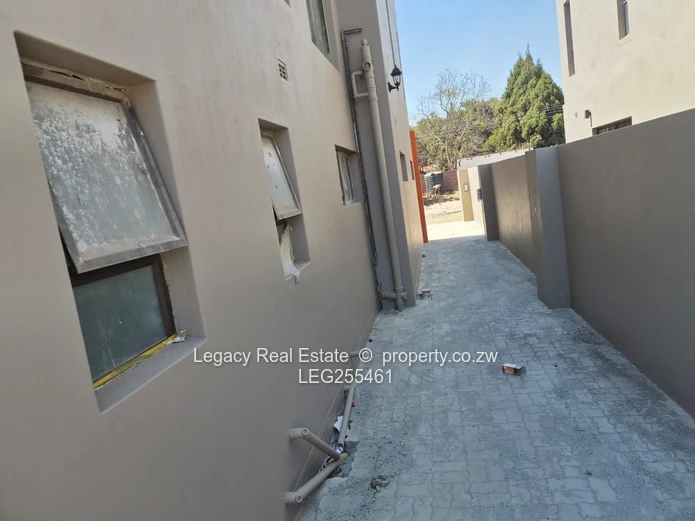 Greendale North: Modern 4-Bed with Double Garage & Borehole