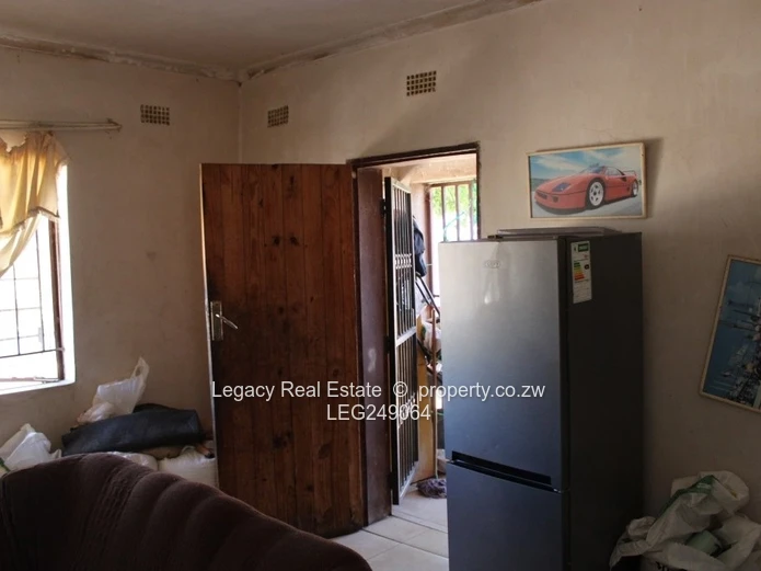 Sunway City 2-Bed Cottage on 2673 sqm - Verandah, Grilled Windows