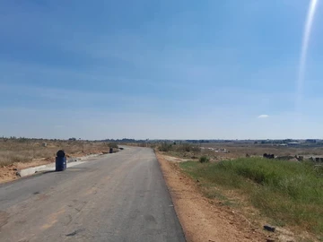 Commercial & Industrial Land