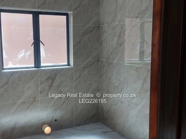 Stylish & Secure 3-Bedroom Home – Greendale Athlone