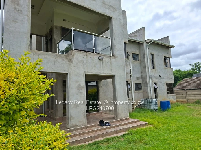 Prestigious Avondale West Property With Dual Living Potential