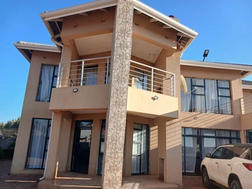 7 Bedroom House