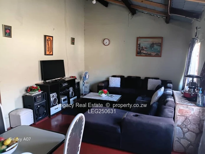 Dzivarasekwa Investment 4-Bed Walled Home with Garden & Verandah (Sole Mandate)