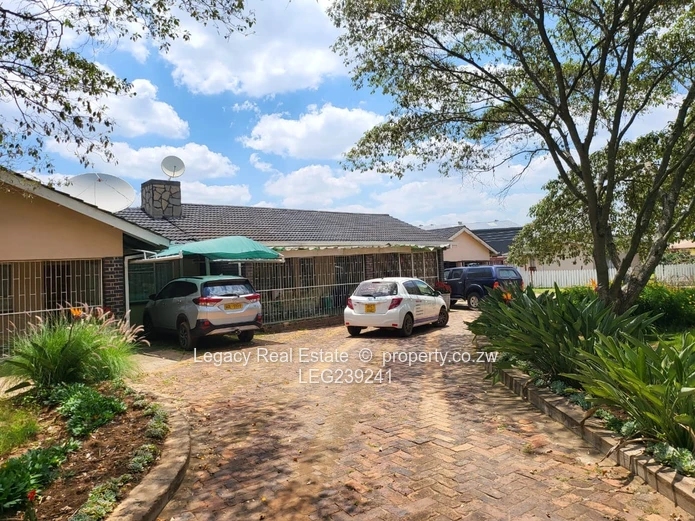 Strategic Commercial Property – Ideal for Corporate HQ or Logistics