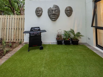 3 Bedroom Garden Flat