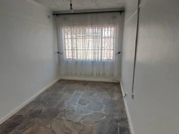 3 Bedroom Garden Flat