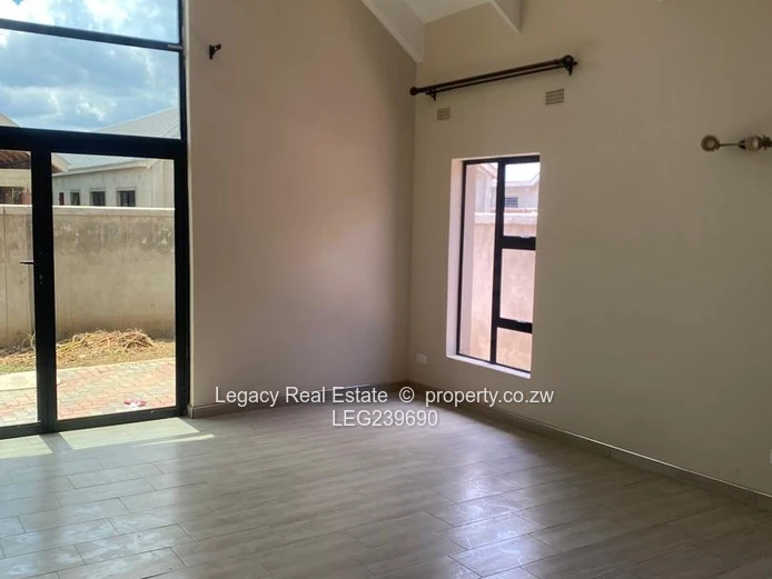 Modern 4-Bedroom Townhouse In Secure Marlborough Complex