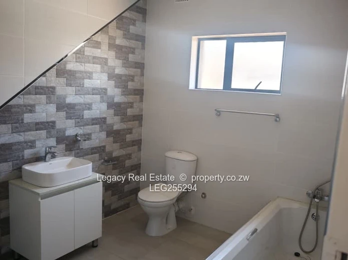 Marlborough: Modern 4-Bed Double-Storey, Fully Furnished & Borehole